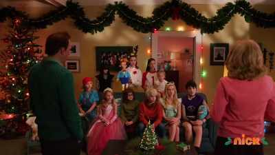 Now, listen, we know
this isn't the Christmas - A Loud House Christmas