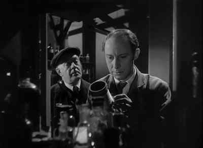 Now, listen, there'll only be trouble
if you stay here. - The Man in the White Suit