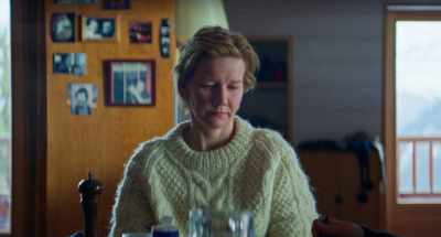 Now, looking for
a stranger who walks in, - Anatomy of a Fall