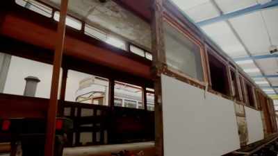 Now, you might think we
want to restore this coach - Great Rail Restorations with Peter Snow