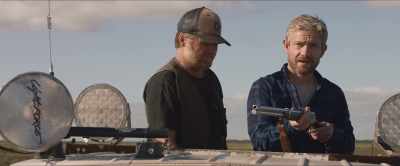 - Now move the stock into your shoulder--
- We're going to shoot them? - Cargo