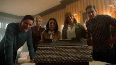 Now, we need to trap
in order to free. - Haunted Wedding