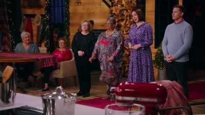 Now, our grannies have had a
big ol' think about your cakes, - Baking It