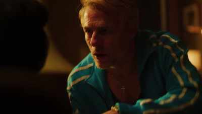 Now put your fucking hand
on the table! - Hustlers Take All