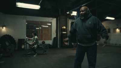 Now, you ready to tell me why
you're in community service? - Uppercut