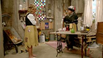 Now, save that lid 'cause I
can make some wind chimes - At Home with Amy Sedaris