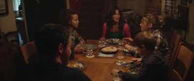- Now say water bottle.
- Water bottle. - Four Kids and It