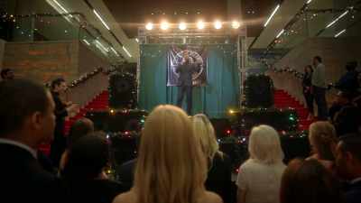 Now singing the Christmas
classic "Silent Night," - Christmas Stars