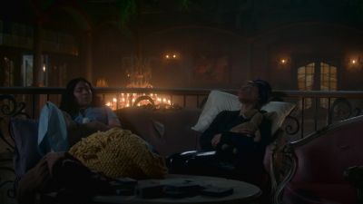 Now snuggle into your blanket... - Marvel's Runaways