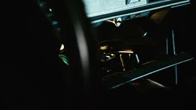 Now, take the gun. - Planet Terror