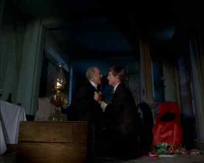Now you tell me
where that book is.
[ Groans ] - Land of the Giants