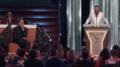 Now that's what he screams
at his plastic surgeon. - The Roast of Tom Brady