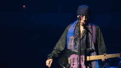 Now, the band needed rehearsal, - Road Diary: Bruce Springsteen and The E Street Band