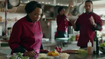 Now, the main difference
between nouvelle cuisine - A Christmas Treasure