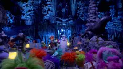 Now,
the route to Merggle Cavern is tricky. - Fraggle Rock: Back to the Rock