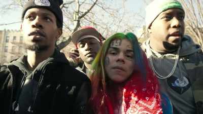 Now, there are scenes
in that video - Supervillain: The Making of Tekashi 6ix9ine