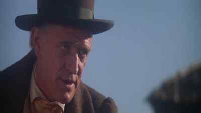 Now, there's one of your Yellow Hands. - The Return of a Man Called Horse