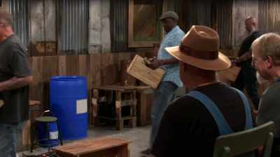 Now, these fellars
just got some still parts - Moonshiners: Master Distiller