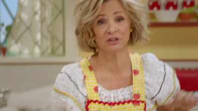 Now, unfortunately, my colander
is out of commission - At Home with Amy Sedaris