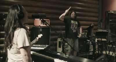 Now, us together,
we'll direct a song - Evanescence: Embracing the Bitter Truth