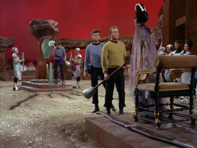 Now, wait a minute, ma'am. - Star Trek
