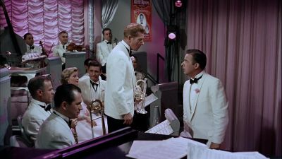 Now wait a minute Now sit down shut up and blow - The Five Pennies