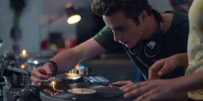 Now you wanna find the groove, - Spin