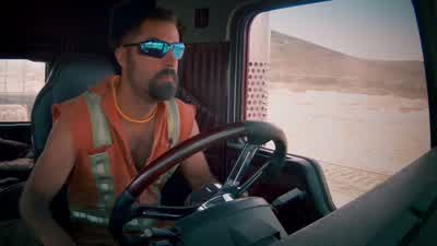 Now we can drag Big Red in place. - Gold Rush