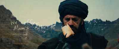 Now we wear same-colored
yellow uniforms - The Secret Life of Walter Mitty