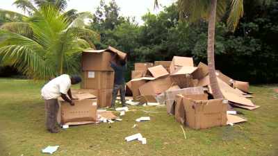 Now we're going to have
to open all of those, - Island of Bryan