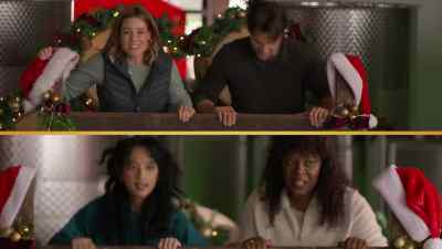 ♪ Now that we're here,
now that we're here. ♪ - Jingle Bell Run
