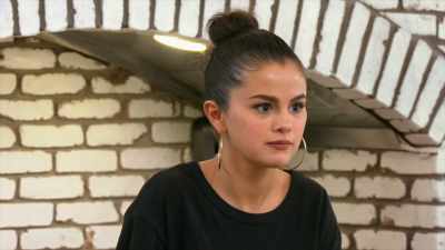Now we're just gonna cut it on a diagonal, - Selena + Chef