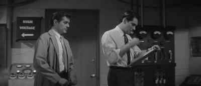 - Now what do we do?
- I don't know. - Return of the Fly