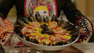 Now, what I like to do
is top it off - At Home with Amy Sedaris