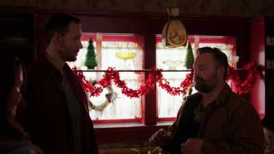 Now what I need to see
is your electricity. - A Home for the Holidays
