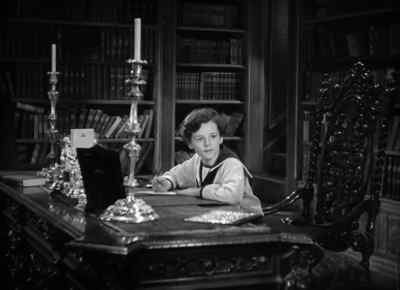 Now, what must I say?
- You must say: - Little Lord Fauntleroy