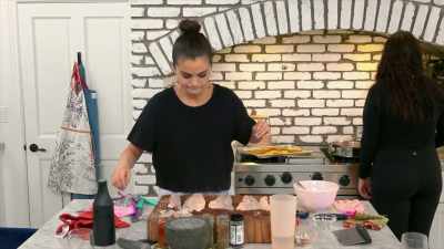Now what we're gonna do is transfer the fillets - Selena + Chef