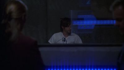 - Now, what's it gonna be, Richard?
- Go to hell. - 24