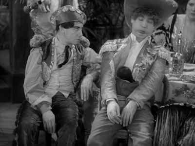Now what's the matter with him? - The Cocoanuts