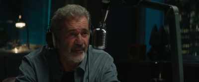 Now, whoever he is,
he didn't destroy your life. - On the Line