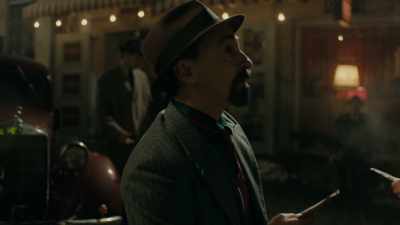 Now, why would a big-time
bloodhound like you need help - Maigret in Montmartre