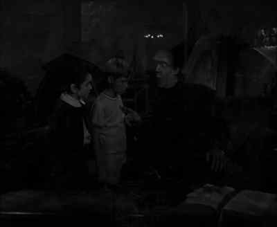 Now, Wilbur, I'll show you
something special. - The Munsters