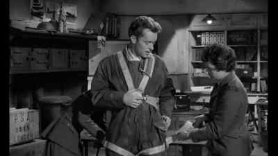 - Now, will it open?
- I packed it myself. - Orders to Kill