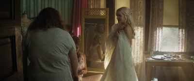 Now, you work at Harpy's with Bo Larson, right? - Dumplin'
