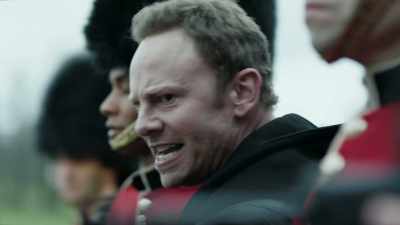 Now, you either fight or die. What is being done? - Sharknado 5: Global Swarming