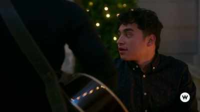Now, you're going to slide
them up and down the neck, - Love in the Limelight