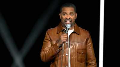 Nu le spune nimeni
că e posibil să le-o tragă. - Mike Epps: Ready to Sell Out