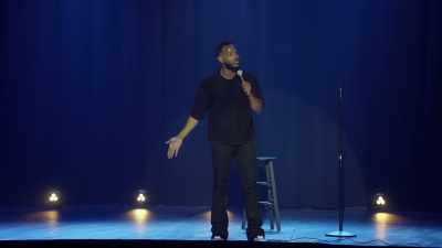 Nu mi-aș fi creat propriile seriale
de la 18 ani. - Marlon Wayans: God Loves Me