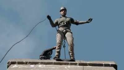 Number eight, let's go. OK, bring it
in. Bring your arm into your body. - Celebrity SAS: Who Dares Wins