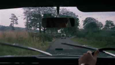 Number six, Country Lad,
13-to-2. Five... - Get Carter